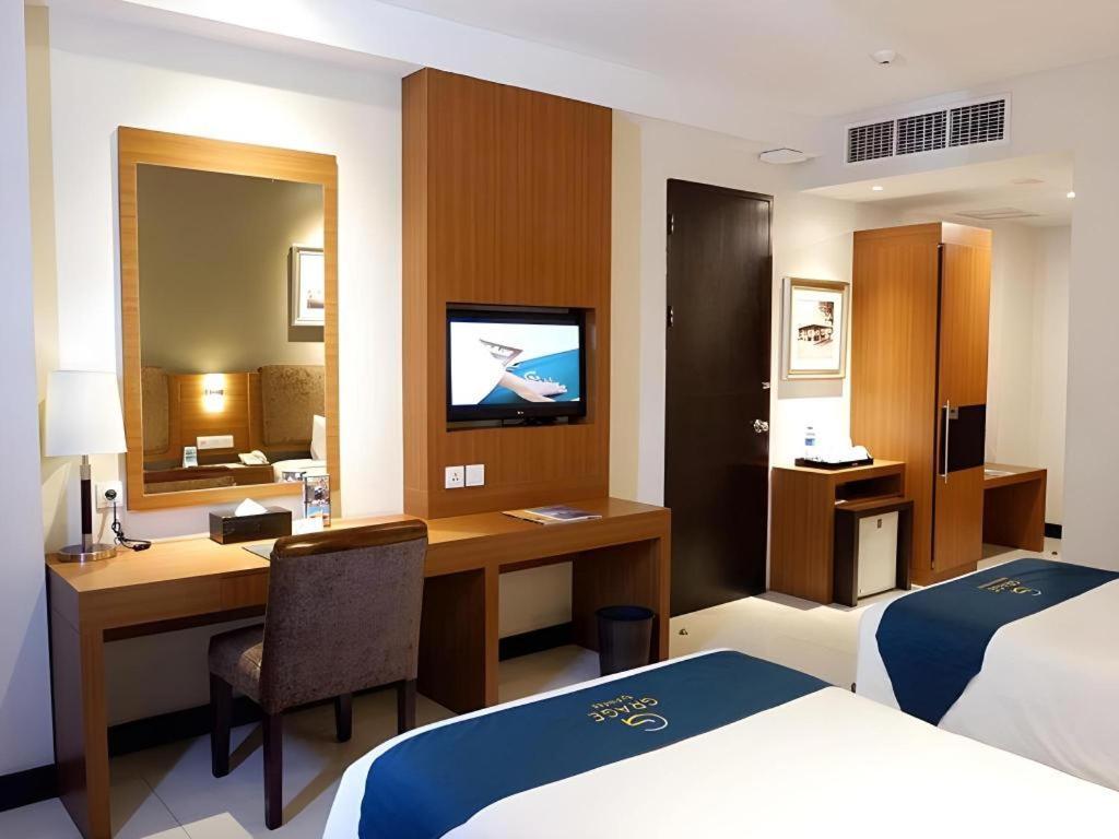 Grage Hotel Cirebon Exteriér fotografie