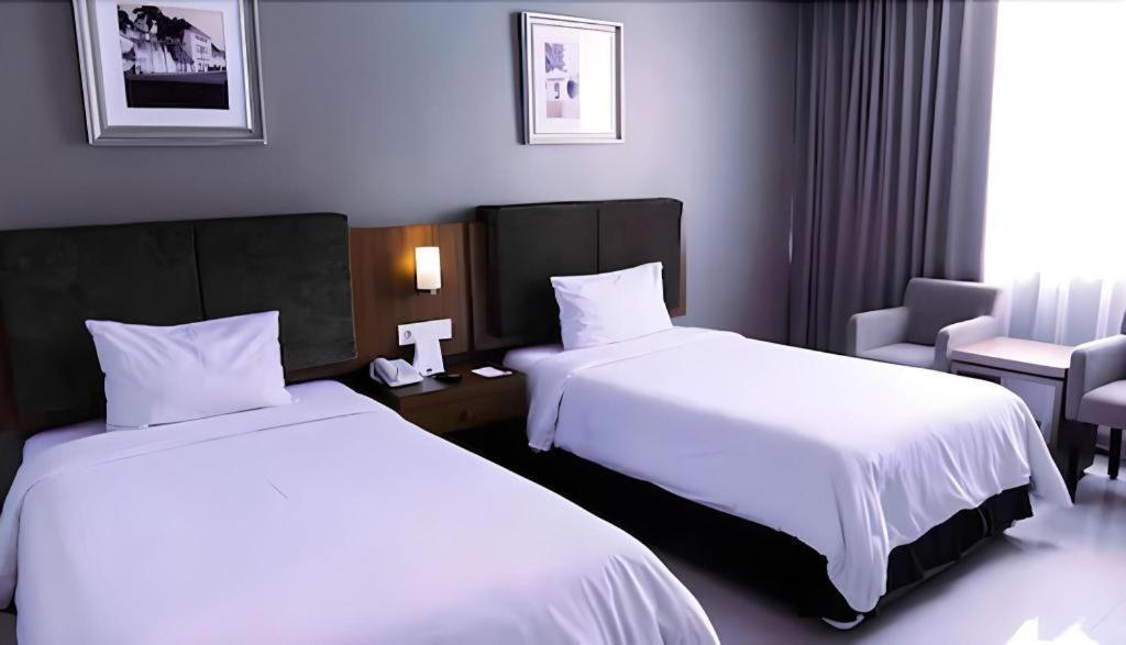 Grage Hotel Cirebon Exteriér fotografie
